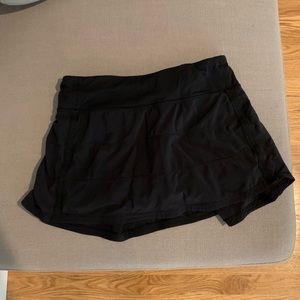 Lululemon Pace Rival Mid-Rise Skirt size 4